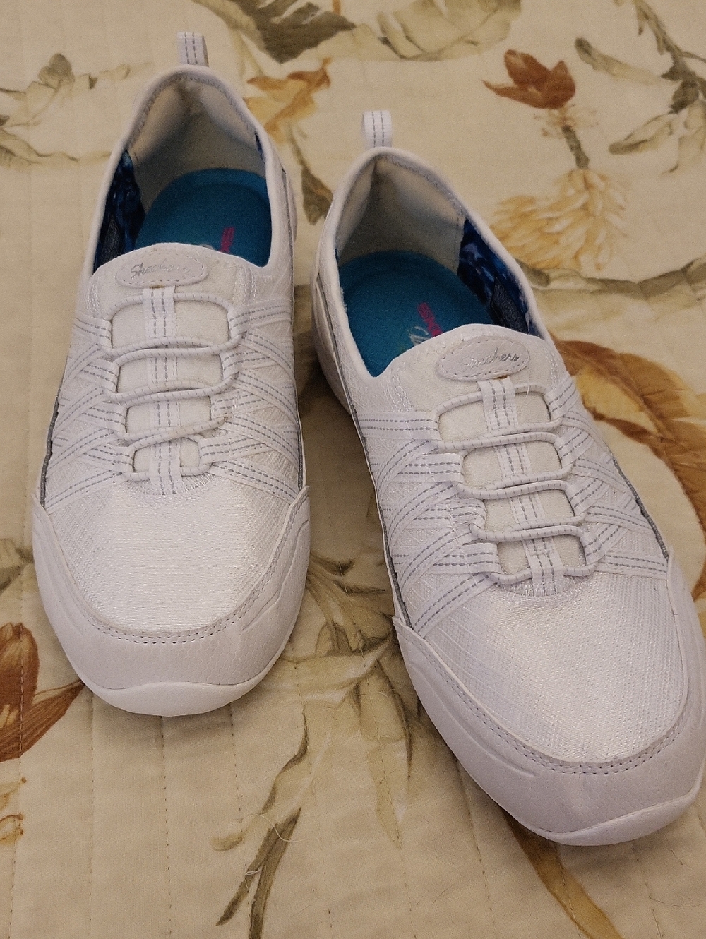 Skechers White Slip-On Casual Sneakers with Teal Insole